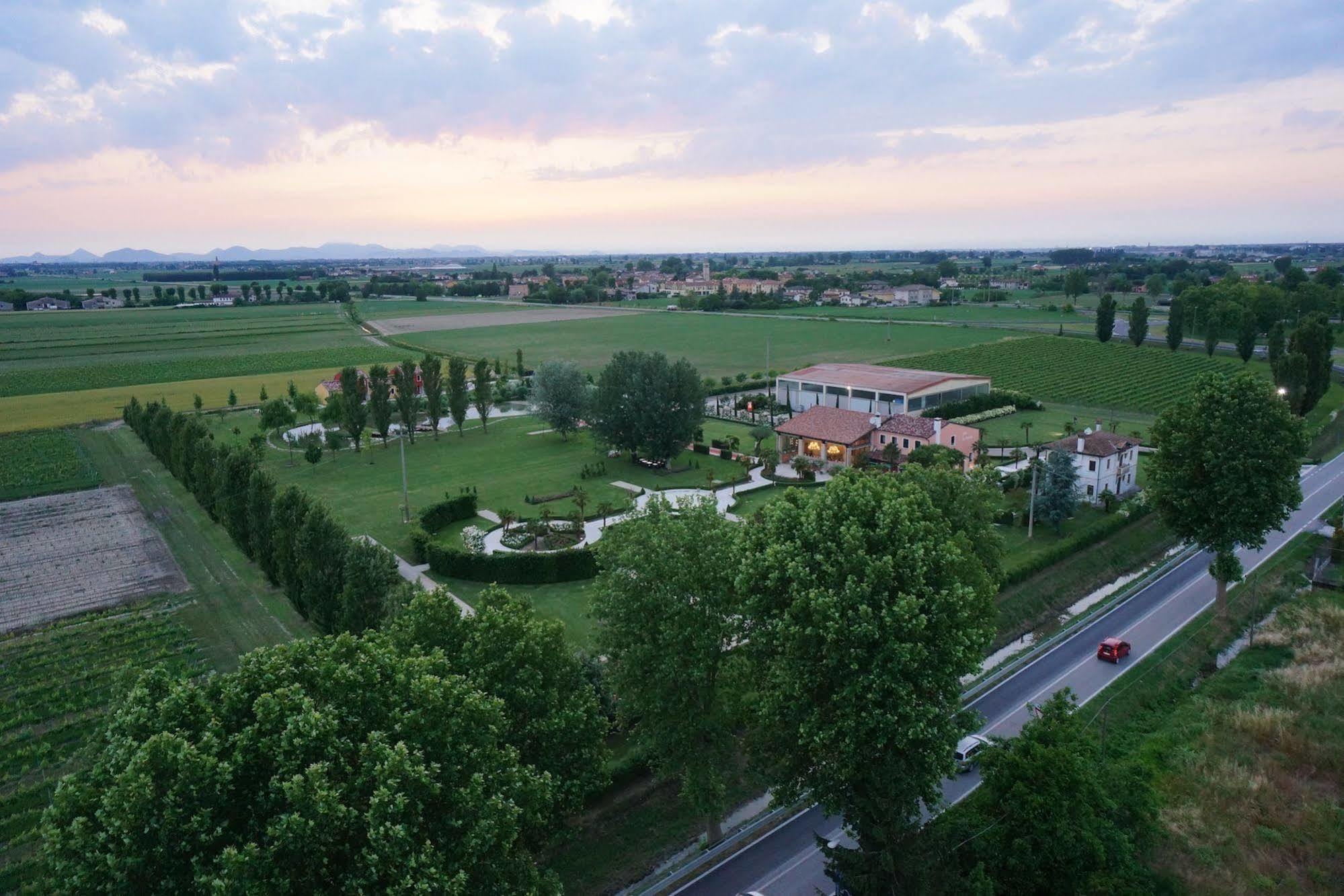 Agriturismo Fondo San Benedetto Correzzola Екстериор снимка